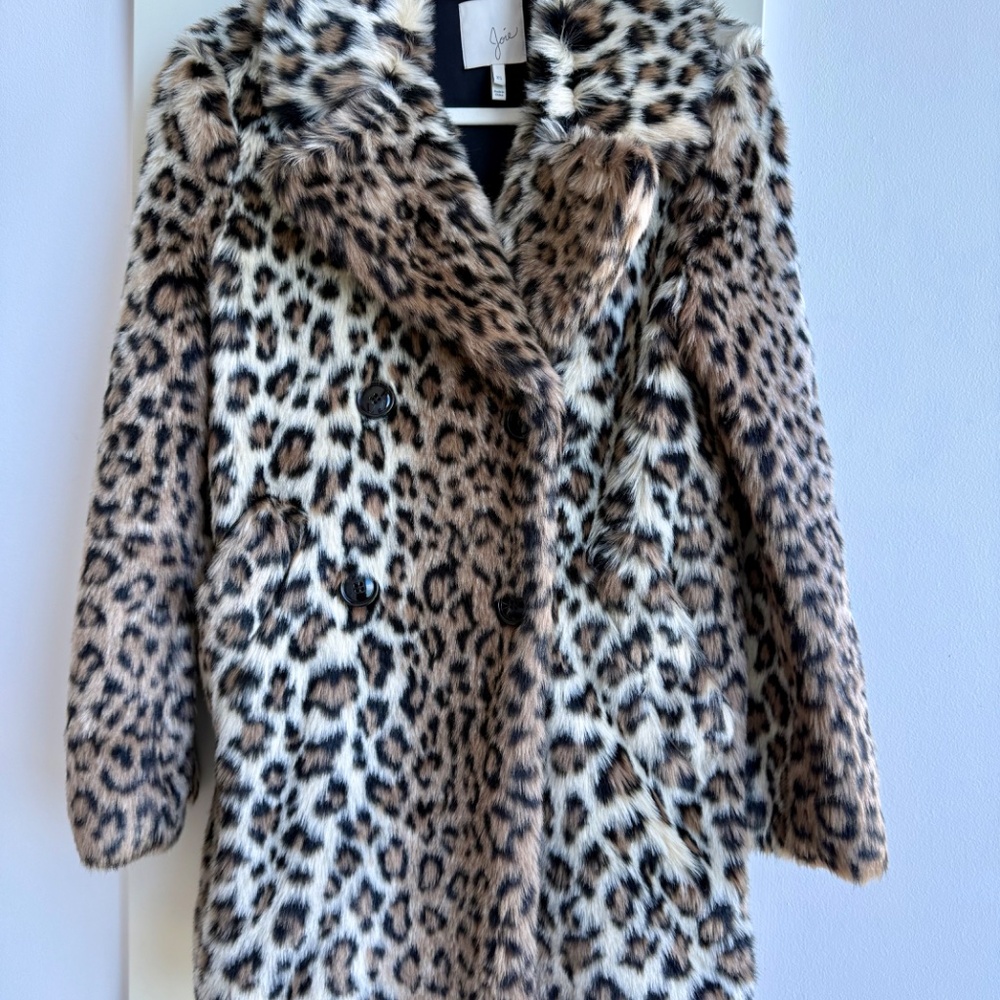 Joie faux fur leopard coat/jacket size xs